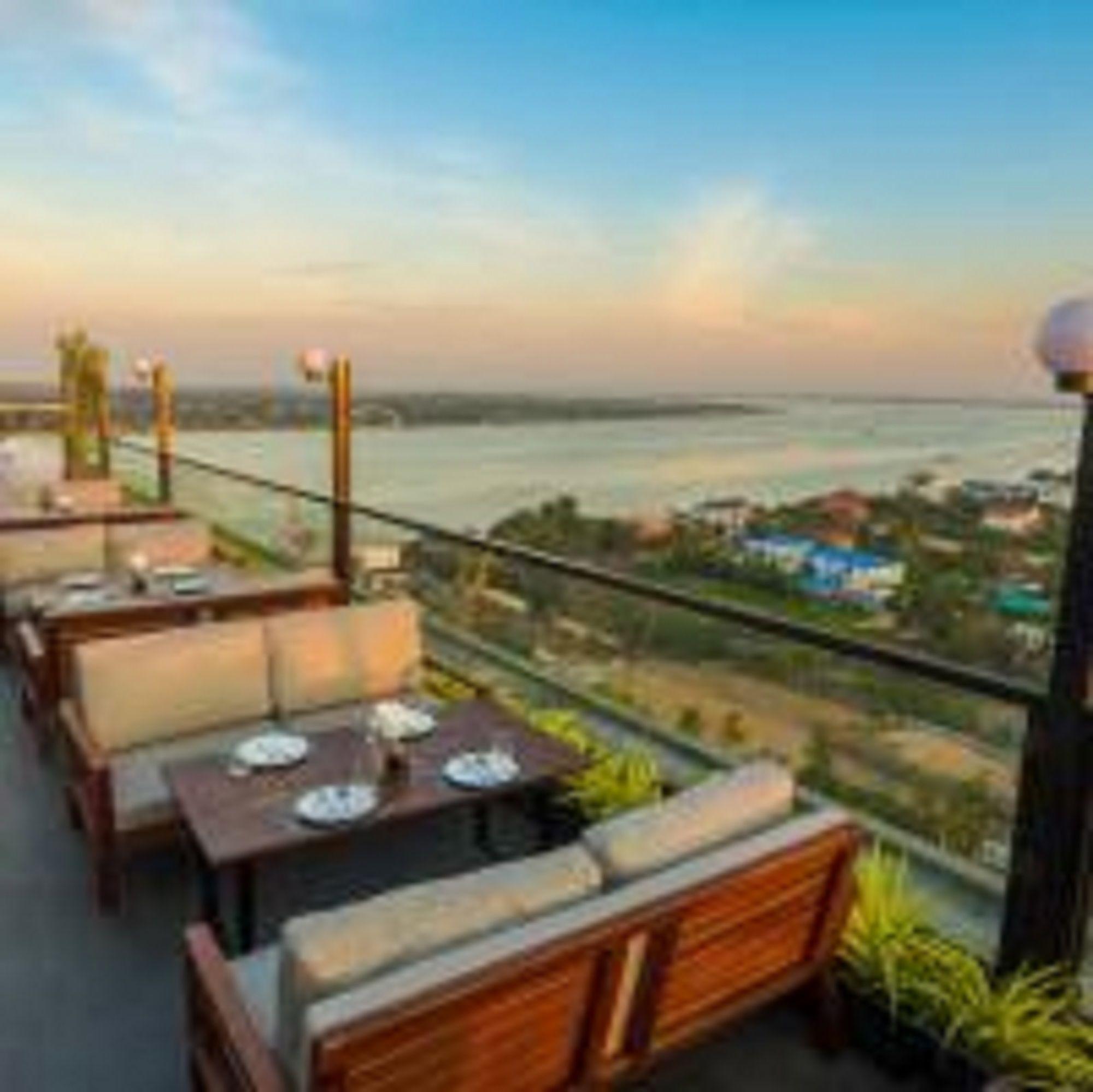 Mekongview 1 Condotel Phnom Penh Exteriör bild